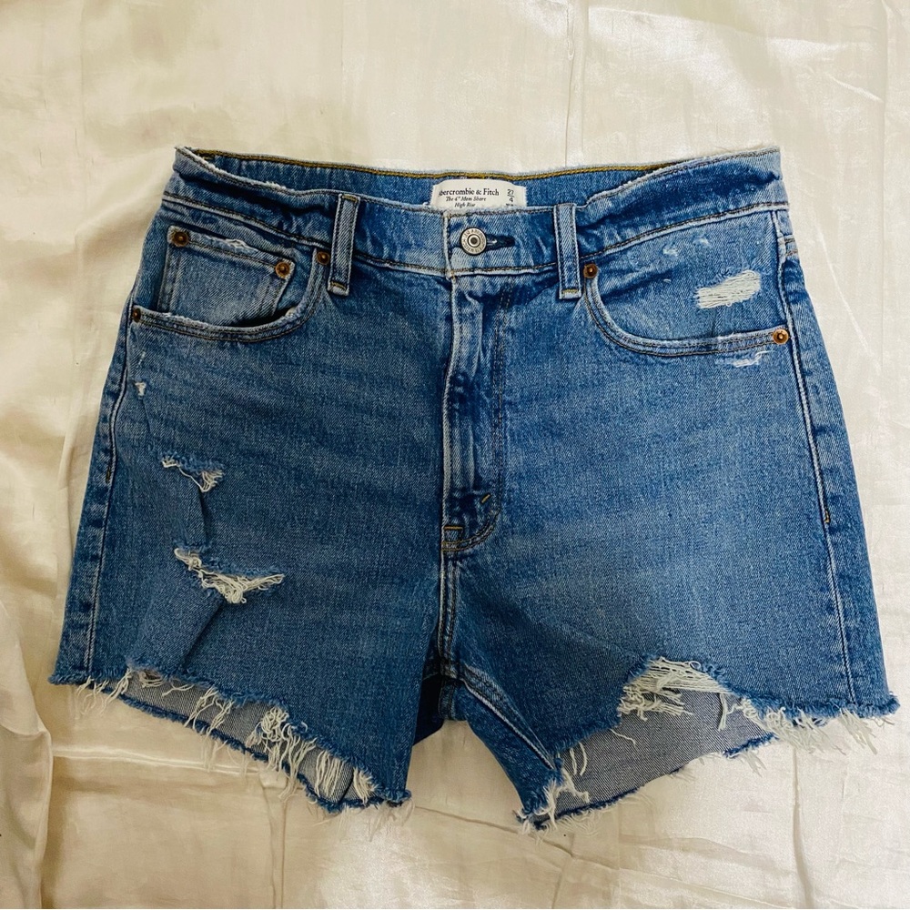 Abercrombie & Fitch Womens Light Blue Washed The 4 Inch Mom High Rise Jean Short